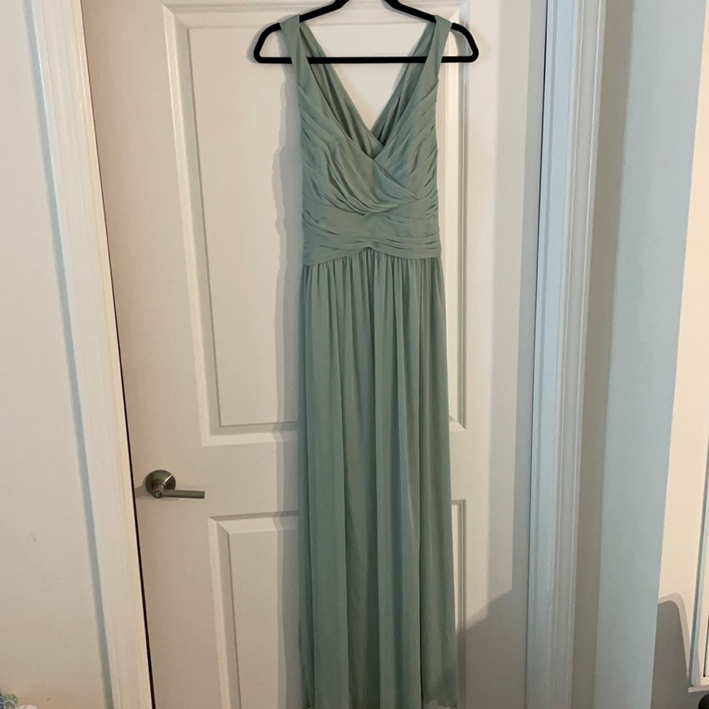 Dress/Gown